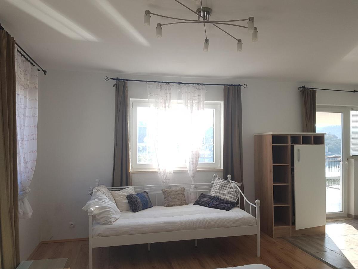 Hamo Apartments & Soba Лумбарда Экстерьер фото